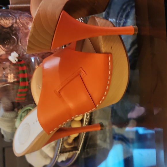 Versace Heels - Picture 1 of 5